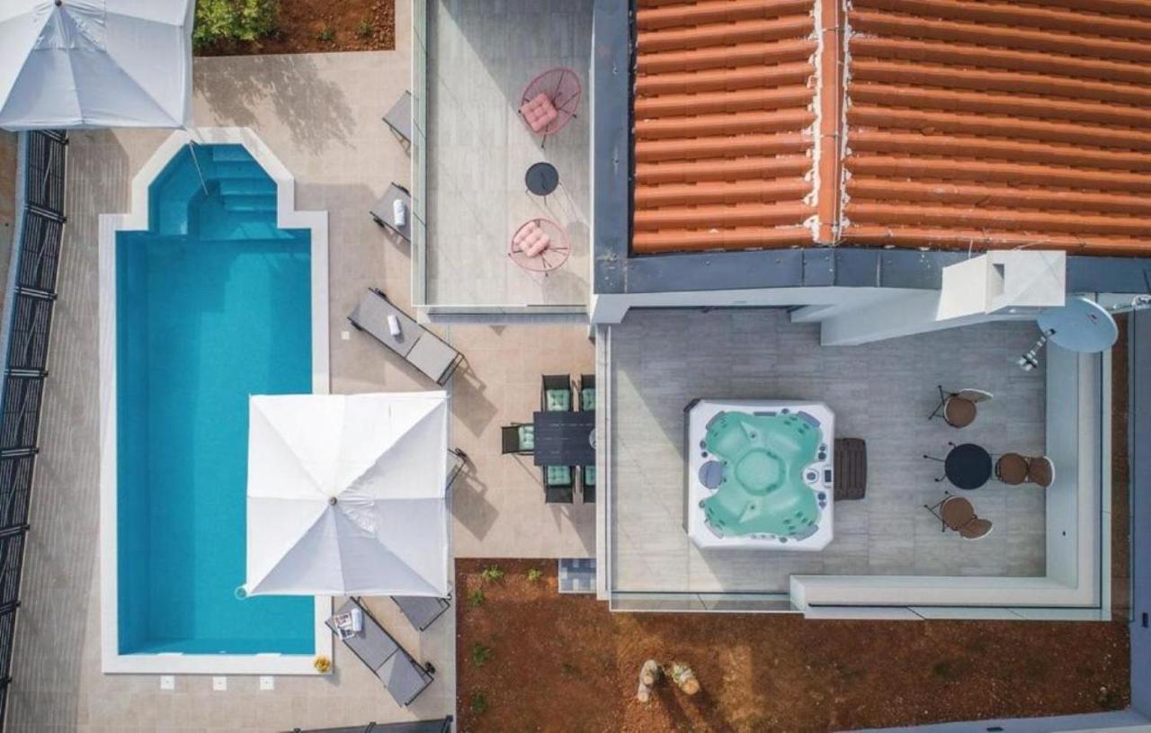 Villa Izabel With Hot Whirpool Krnica Exterior photo