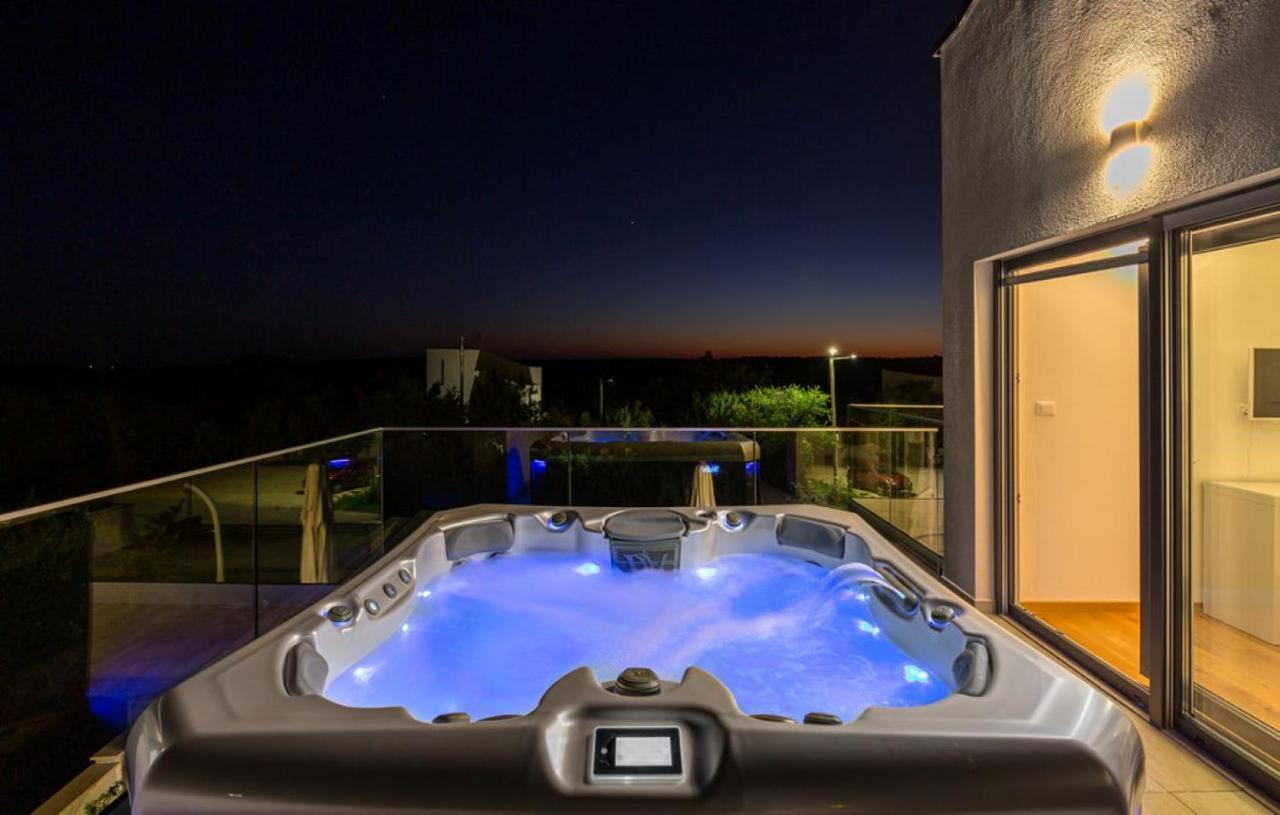 Villa Izabel With Hot Whirpool Krnica Exterior photo